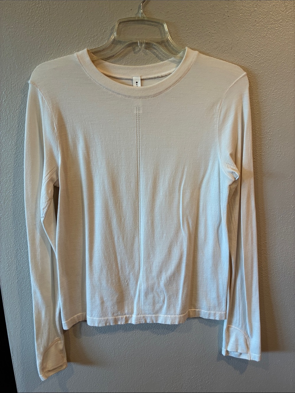 Athleta Cream Long-Sleeve Crewneck Top with Center Seam